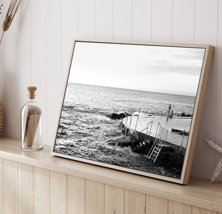 BRONTE BATHERS LANDSCAPE BLACK AND WHITE