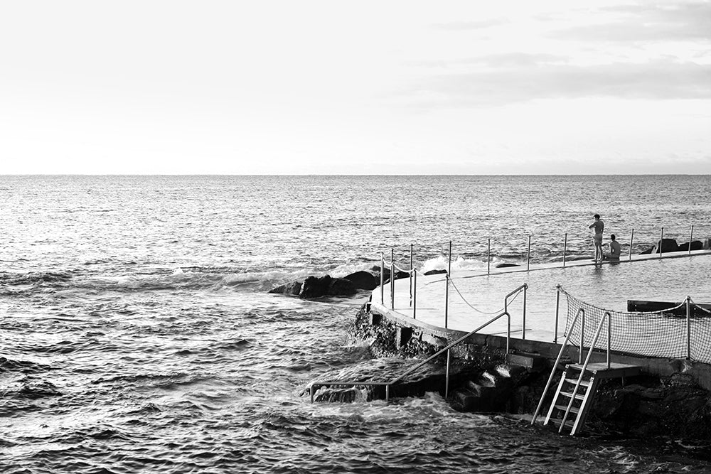 BRONTE BATHERS LANDSCAPE BLACK AND WHITE