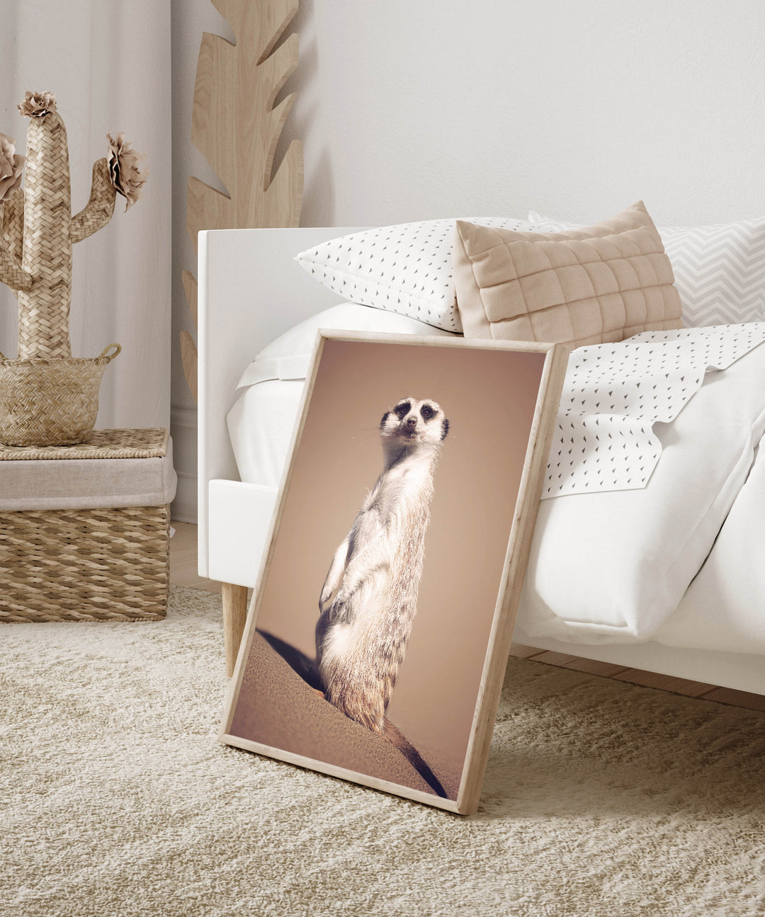 MEERKAT ON THE LOOKOUT