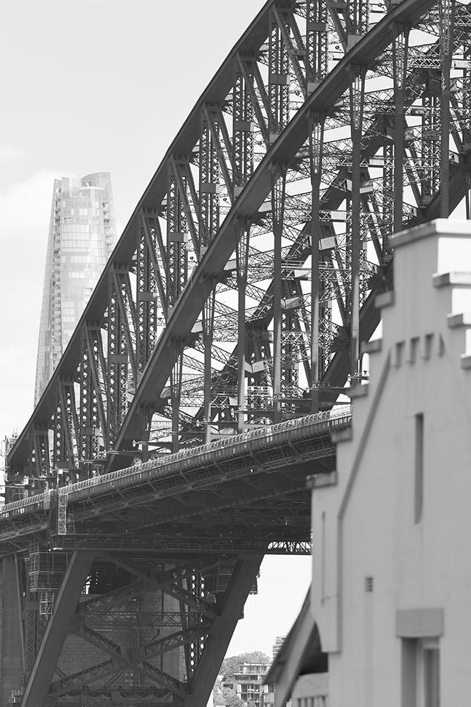 SET OF 2 – CLOSE UP SYDNEY BLACK AND WHITE
