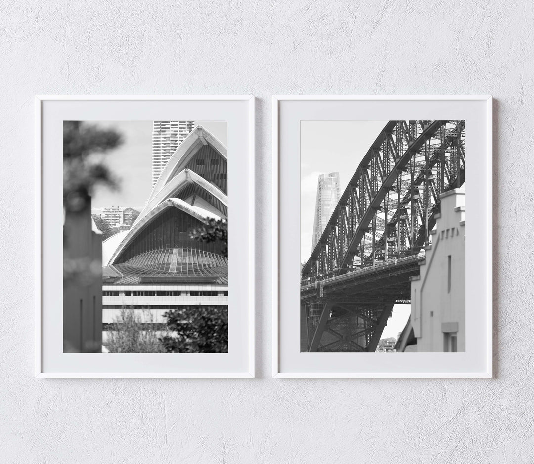 SET OF 2 – CLOSE UP SYDNEY BLACK AND WHITE