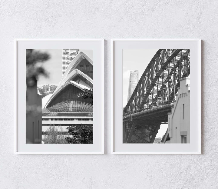 SET OF 2 – CLOSE UP SYDNEY BLACK AND WHITE