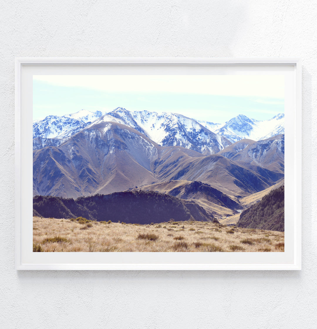 WOOLSHED CREEK HUT, SOUTHERN ALPS, NEW ZEALAND